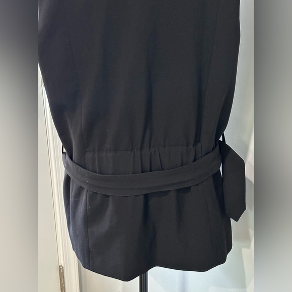 ⚫  Calvin Klein Black & Gold Vest – Size M ⚫ - Picture 6 of 15